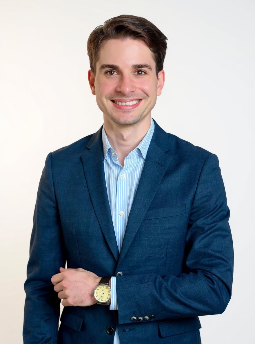 Leo Bauer - Business Development & Sales
